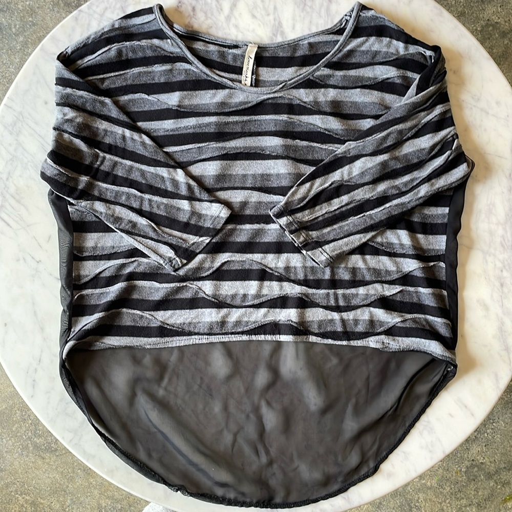 Love Marks Women’s Dolman Shirt Size Small